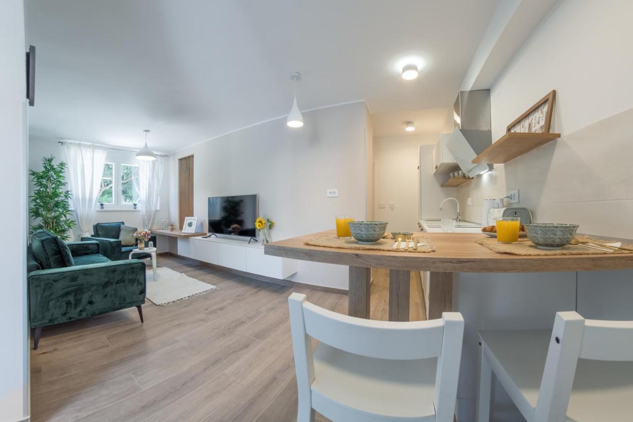 Apartment Norah With Private Parking Pula Ngoại thất bức ảnh